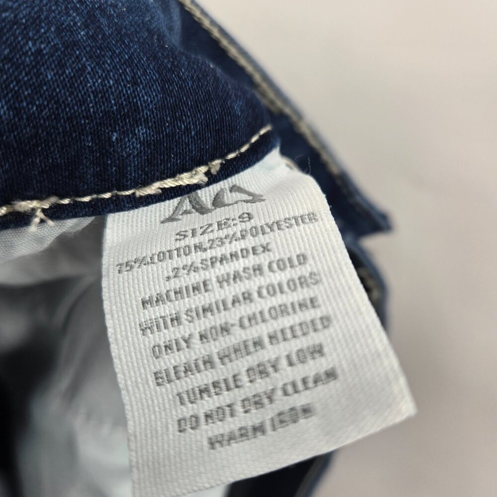 AQ Embroidered Distressed Raw Hem Jeans Juniors Size 9 - Picture 14 of 16